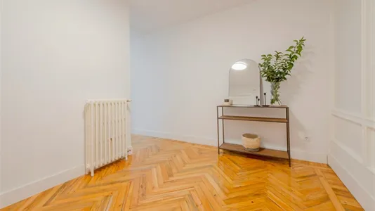 Rooms in Madrid Retiro - photo 8