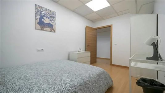 Rooms in Valencia Ciutat Vella - photo 2