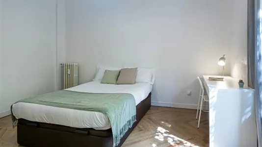 Rooms in Madrid Centro - photo 4