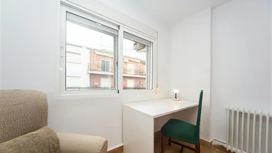 Rooms in Granada - photo 3