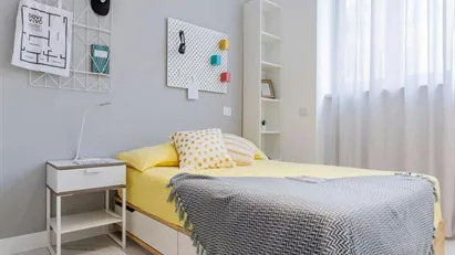 Room for rent in Milano Zona 5 - Vigentino, Chiaravalle, Gratosoglio, Milan