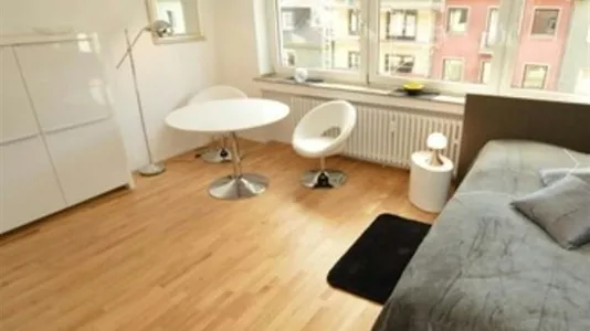 Apartments in Dusseldorf - photo 2