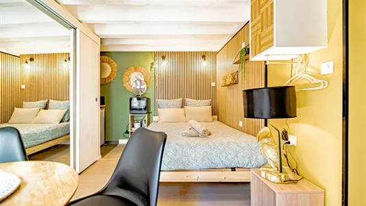 Apartments in Lyon - photo 9