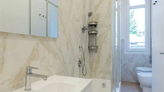 Rooms in Milano Zona 8 - Fiera, Gallaratese, Quarto Oggiaro - photo 4