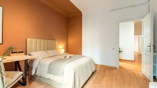 Rooms in Barcelona Sarrià-St. Gervasi - photo 2