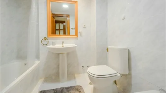 Rooms in Madrid Fuencarral-El Pardo - photo 8