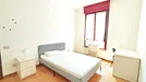Room for rent, Milano Zona 8 - Fiera, Gallaratese, Quarto Oggiaro, Milan, Via Sapri