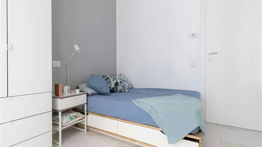 Rooms in Milano Zona 5 - Vigentino, Chiaravalle, Gratosoglio - photo 1