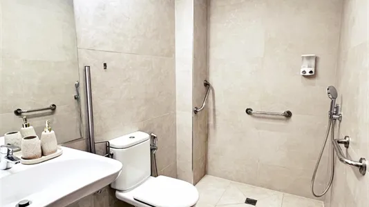 Rooms in Madrid Moncloa-Aravaca - photo 9