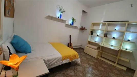 Rooms in Barcelona Ciutat Vella - photo 2