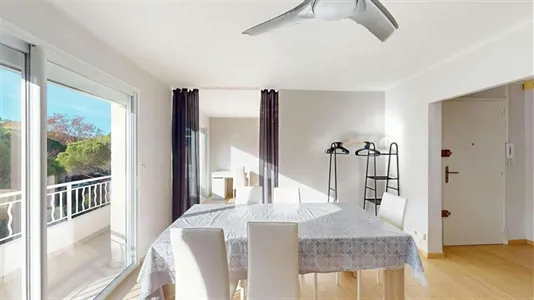 Apartments in Toulon - photo 1