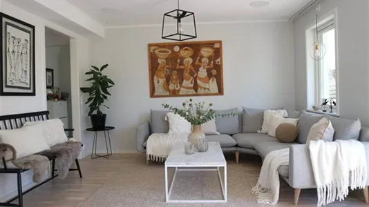 Houses in Strängnäs - photo 5