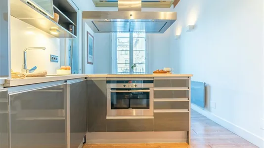 Rooms in Barcelona Ciutat Vella - photo 6