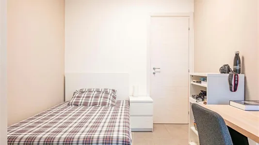 Rooms in Milano Zona 2 - Stazione Centrale, Gorla, Turro, Greco, Crescenzago - photo 4