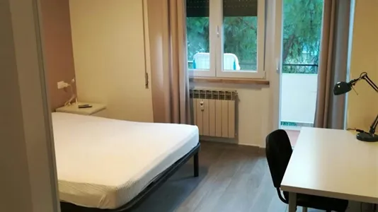 Rooms in Roma Municipio XIV – Monte Mario - photo 1