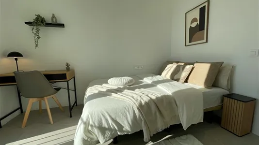 Rooms in L'Hospitalet de Llobregat - photo 2