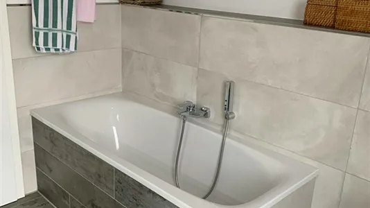 Houses in Essen - photo 7