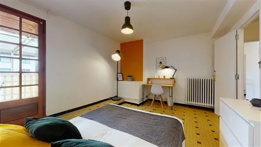 Rooms in Toulouse - photo 3