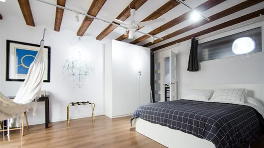 Apartments in Barcelona Ciutat Vella - photo 5