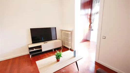 Rooms in Barcelona Eixample - photo 5