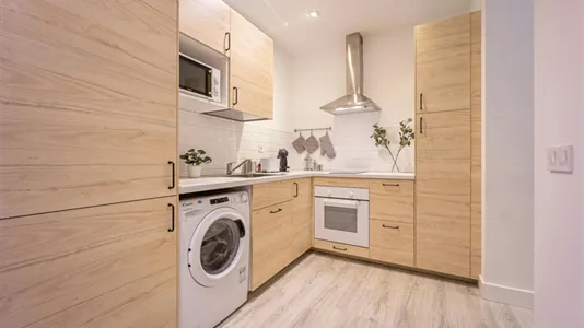 Rooms in Madrid Centro - photo 7