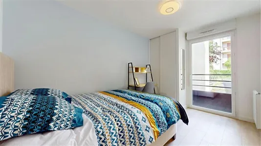 Rooms in Saint-Julien-en-Genevois - photo 4