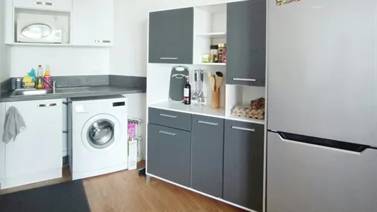 Rooms in Saint-Denis - photo 7