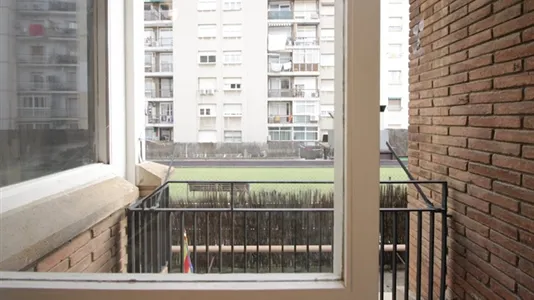 Rooms in Barcelona Sants-Montjuïc - photo 9