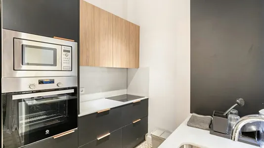 Apartments in Barcelona Ciutat Vella - photo 6