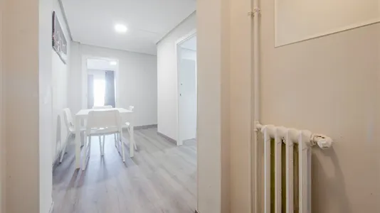 Rooms in Madrid Tetuán - photo 9