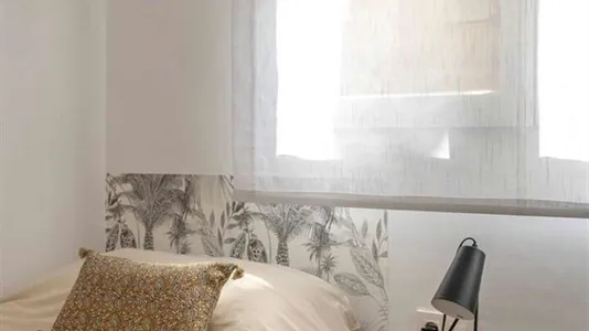 Rooms in Granada - photo 2