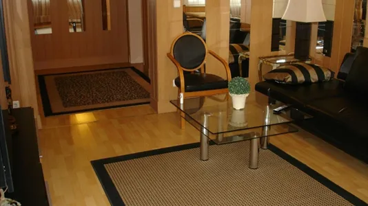 Apartments in Dusseldorf - photo 4