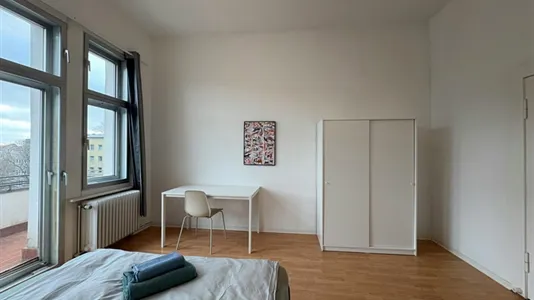 Rooms in Berlin Charlottenburg-Wilmersdorf - photo 2