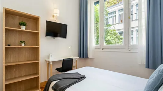 Rooms in Madrid Centro - photo 4