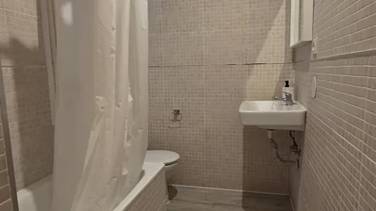 Rooms in Barcelona Eixample - photo 7