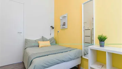 Room for rent in Milano Zona 2 - Stazione Centrale, Gorla, Turro, Greco, Crescenzago, Milan