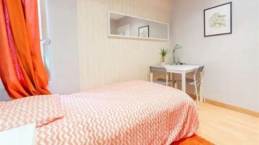 Rooms in Valencia L'Eixample - photo 1