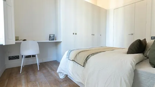 Rooms in Barcelona Ciutat Vella - photo 4