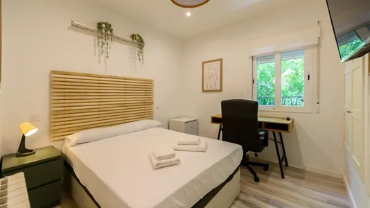 Rooms in Madrid San Blas - photo 1