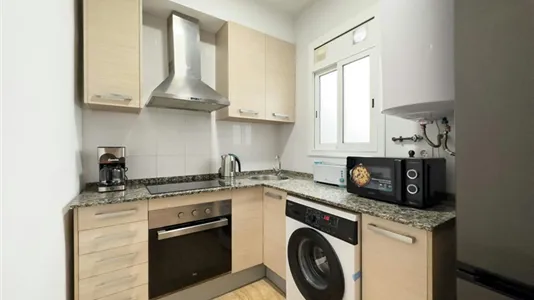 Rooms in Barcelona Ciutat Vella - photo 7