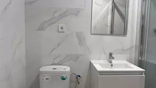 Rooms in Barcelona Eixample - photo 5