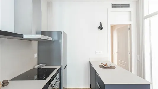 Apartments in Barcelona Ciutat Vella - photo 8