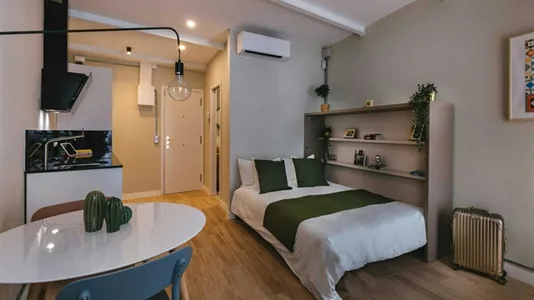 Apartments in Barcelona Ciutat Vella - photo 3