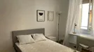 Room for rent, Madrid Chamberí, Madrid, &lt;span class=&quot;blurred street&quot; onclick=&quot;ProcessAdRequest(9102341)&quot;&gt;&lt;span class=&quot;hint&quot;&gt;See streetname&lt;/span&gt;[xxxxxxxxxxxxx]&lt;/span&gt;