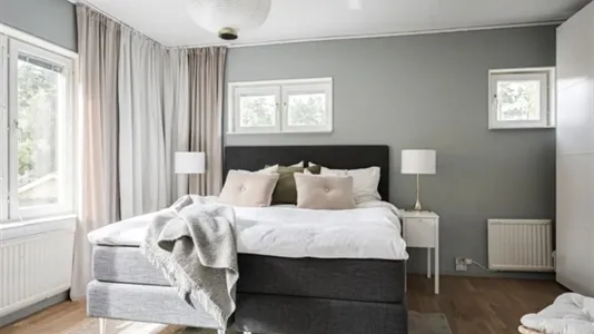 Apartments in Salem - photo 1