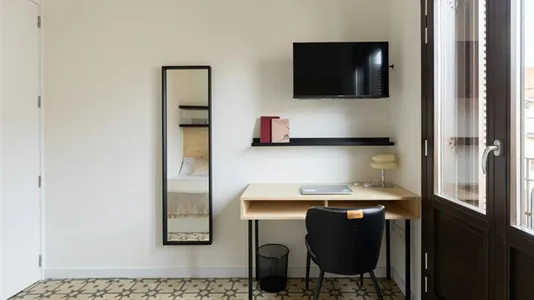 Apartments in Barcelona Eixample - photo 9