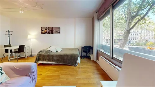 Apartments in Lyon - photo 7