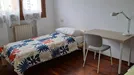 Room for rent, Padua, Veneto, &lt;span class=&quot;blurred street&quot; onclick=&quot;ProcessAdRequest(13828368)&quot;&gt;&lt;span class=&quot;hint&quot;&gt;See streetname&lt;/span&gt;[xxxxxxxxxxxxx]&lt;/span&gt;