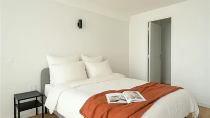 Room for rent in L'Haÿ-les-Roses, Île-de-France