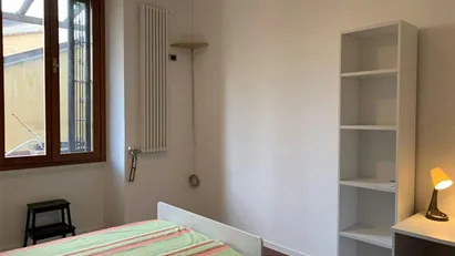 Room for rent in Milano Zona 9 - Porta Garibaldi, Niguarda, Milan